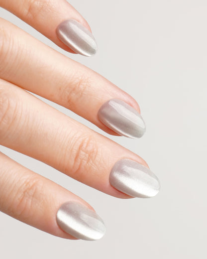 White Cat Eye Short Round Soft Gel Press Ons