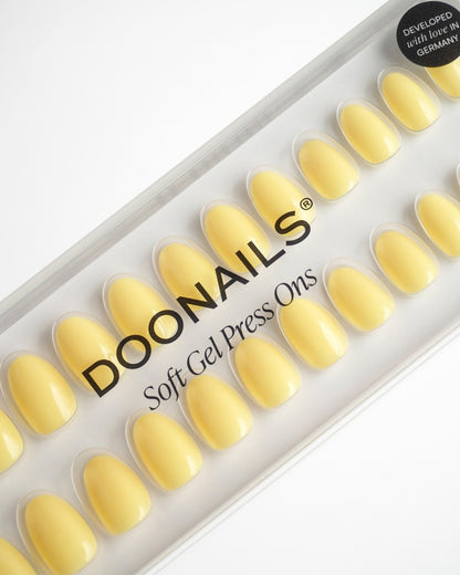 Lemon Sorbet Short Round Soft Gel Press Ons